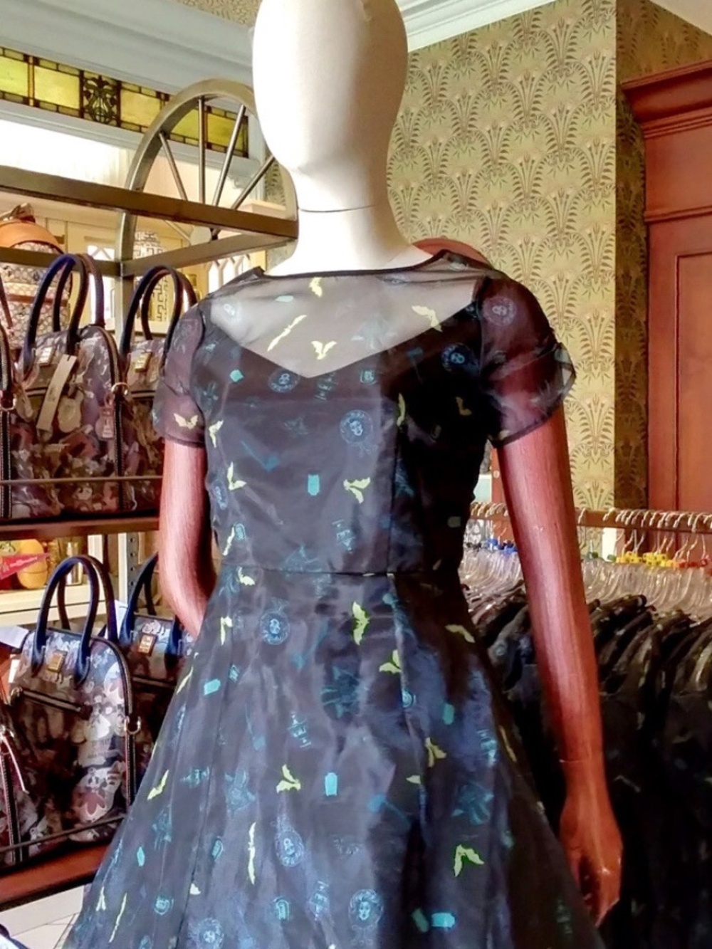 Disney The Dress Shop 2022 The Haunted Mansion Madame Leota Dresses Size - NEW